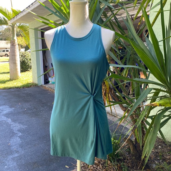 Athleta Tops - Athleta Teal Twist Workout Tank